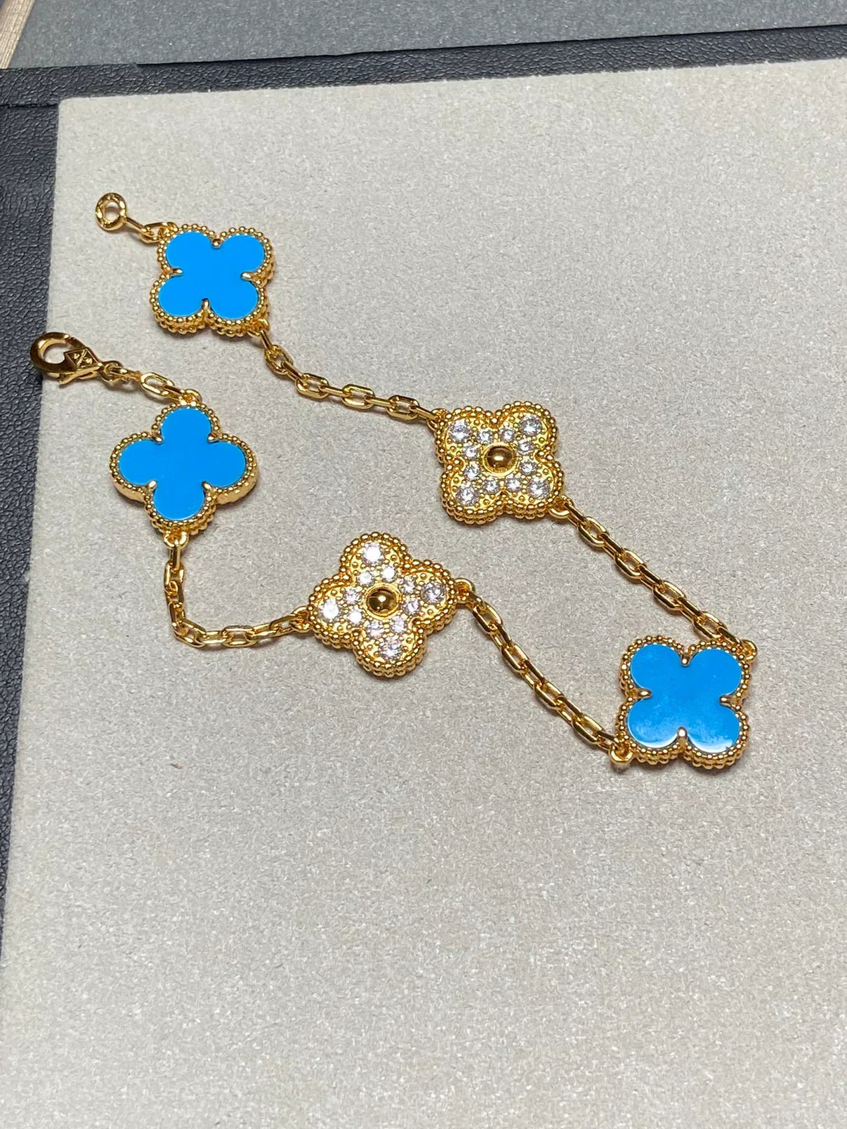 [Stars Jewelry] CLOVER 5 MOTIF BLUE AGATE BRACELET COLLECTION