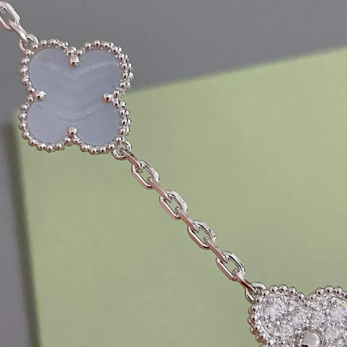 [Stars Jewelry] CLOVER 5 MOTIF PURPLE CHALCEDONY BRACELET COLLECTION