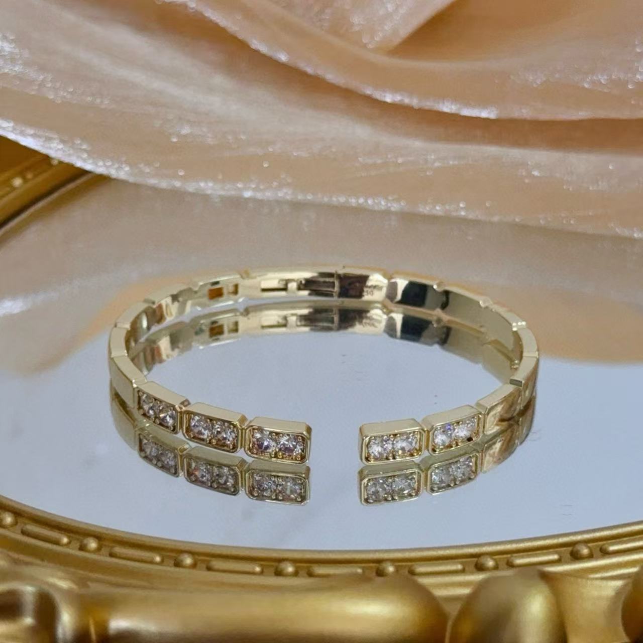 [Stars Jewelry jewelrys]LOVE DIAMOND OPEN  BRACELET