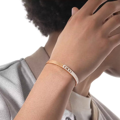 [Stars Jewelry]Move Noa Ciselé half pavé bangle